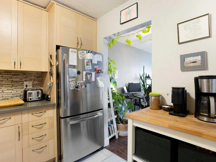 204-809 4 Street NE, Calgary, AB, T2E 3S9 - 9