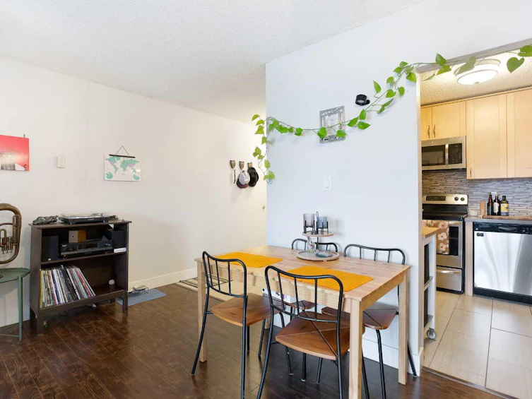 204-809 4 Street NE, Calgary, AB, T2E 3S9 - 12