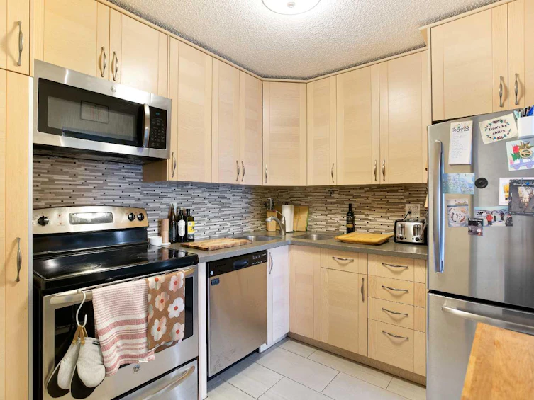 204-809 4 Street NE, Calgary, AB, T2E 3S9 - 6