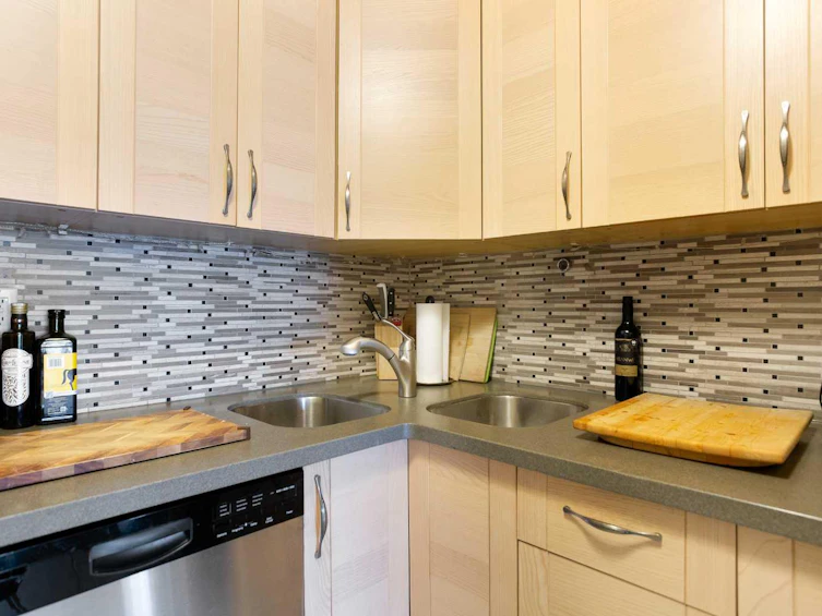 204-809 4 Street NE, Calgary, AB, T2E 3S9 - 8