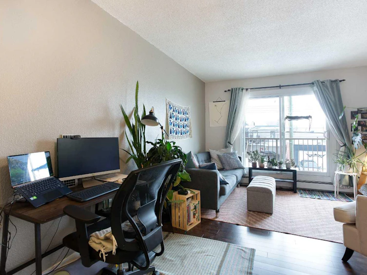 204-809 4 Street NE, Calgary, AB, T2E 3S9 - 13