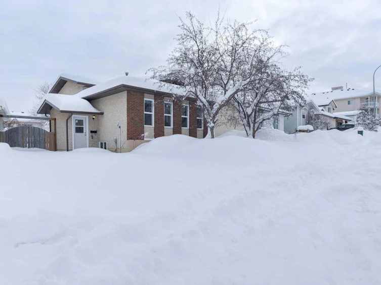 1069 Timberline Drive, Fort Mcmurray, AB, T9K 1T9 - 2