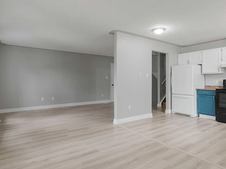 1069 Timberline Drive, Fort Mcmurray, AB, T9K 1T9 - 8