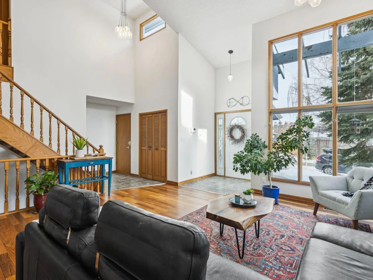715 Coach Bluff Crescent SW, Calgary, AB, T3H 1A9 - 6