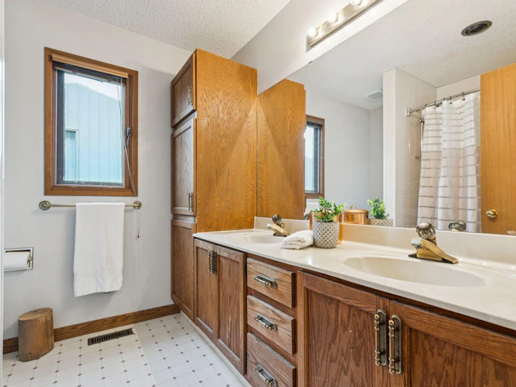 715 Coach Bluff Crescent SW, Calgary, AB, T3H 1A9 - 27