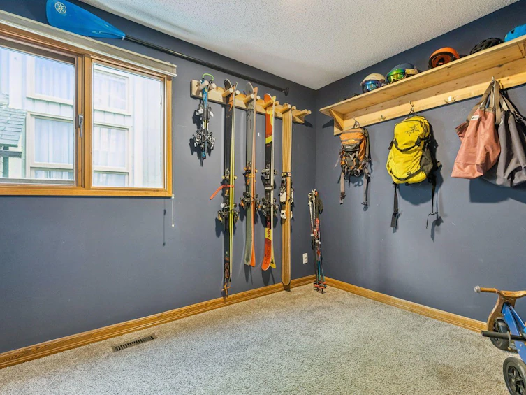 715 Coach Bluff Crescent SW, Calgary, AB, T3H 1A9 - 18