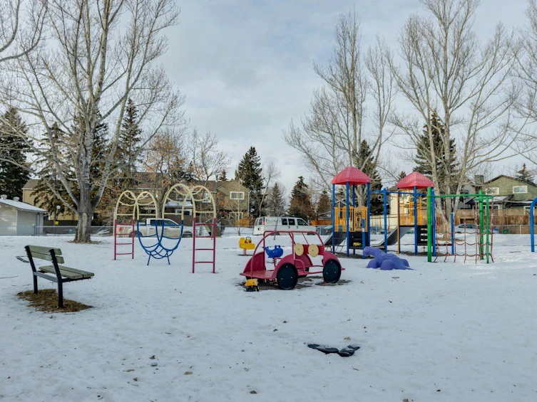 715 Coach Bluff Crescent SW, Calgary, AB, T3H 1A9 - 35