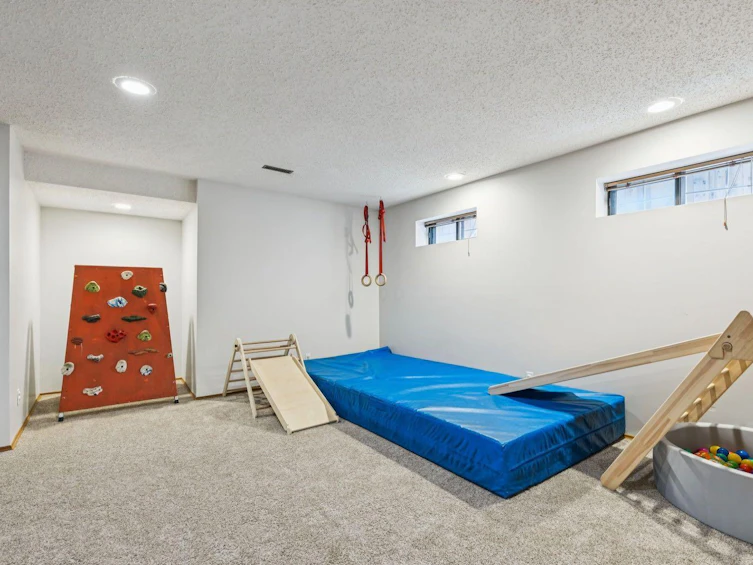715 Coach Bluff Crescent SW, Calgary, AB, T3H 1A9 - 28