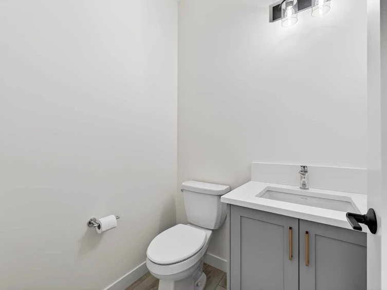 29 Rowmont Common NW, Calgary, AB, T3L 0L4 - 40