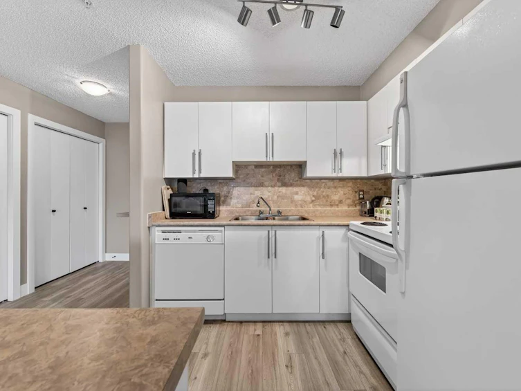 107-3000 Citadel Meadow Point NW, Calgary, AB, T3G 5N5 - 13