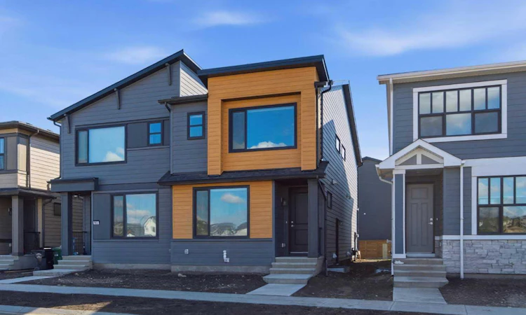 107 Royston Way NW