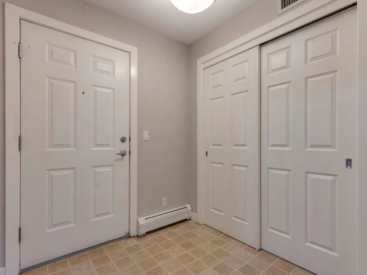 107-2440 34 Avenue SW, Calgary, AB, T2T 2C8 - 24