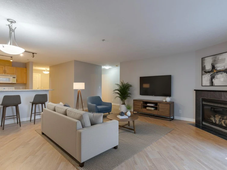 107-2440 34 Avenue SW, Calgary, AB, T2T 2C8 - 2