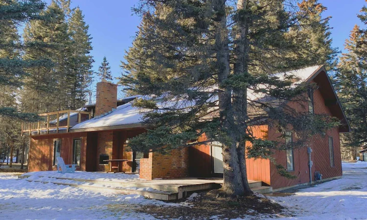 28 Wolf Drive