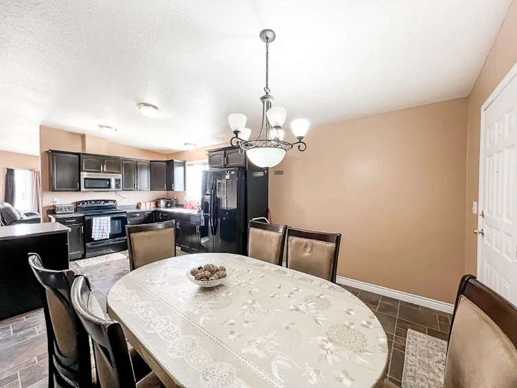5116 50 Street, Smoky River M.D., AB, T0H 1S0 - 8