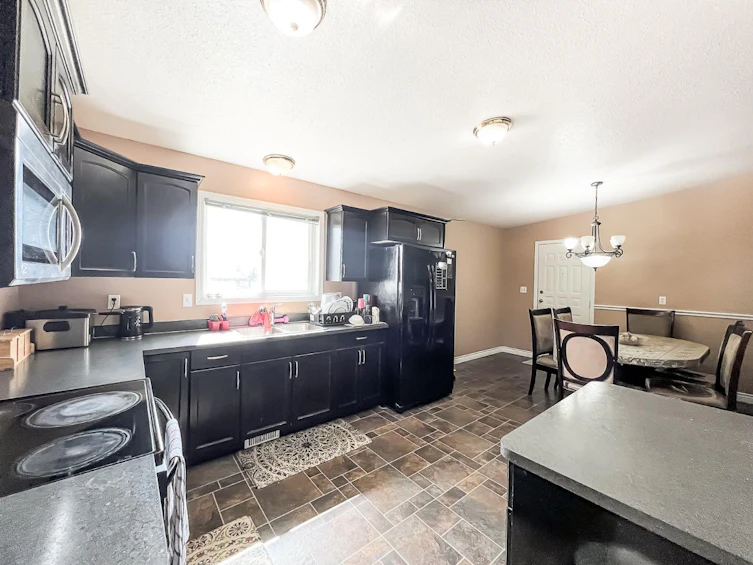 5116 50 Street, Smoky River M.D., AB, T0H 1S0 - 6