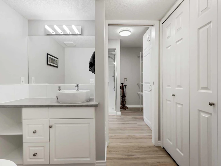 404-7239 Sierra Morena Boulevard SW, Calgary, AB, T3H 3L7 - 23