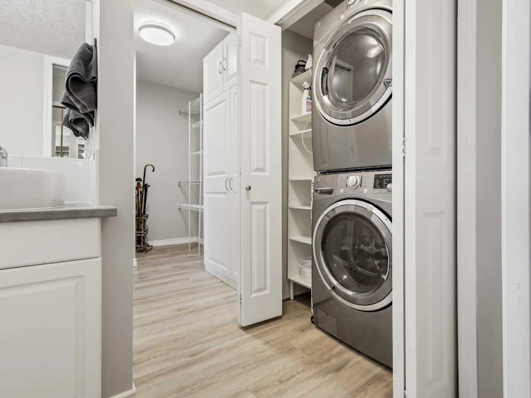 404-7239 Sierra Morena Boulevard SW, Calgary, AB, T3H 3L7 - 25