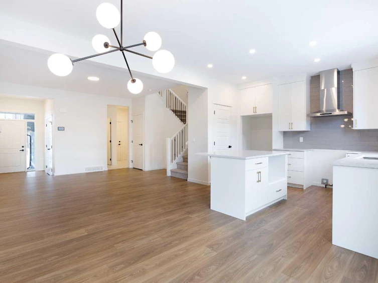65 Creekside Passage SW, Calgary, AB, T2X 5V6 - 3