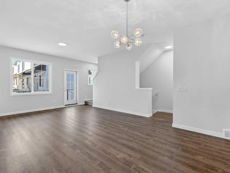 404-1750 Rangeview Drive SE, Calgary, AB, T3S 0X3 - 2