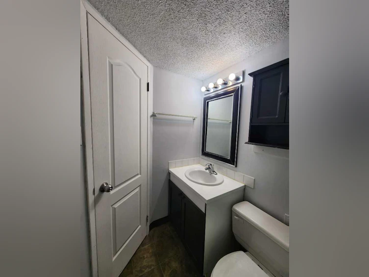6323 59 Avenue, Red Deer, AB, T4N 5P9 - 45