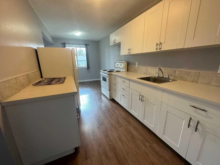 6323 59 Avenue, Red Deer, AB, T4N 5P9 - 13