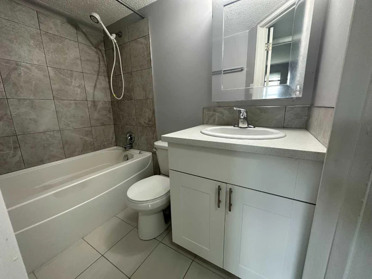 6323 59 Avenue, Red Deer, AB, T4N 5P9 - 27