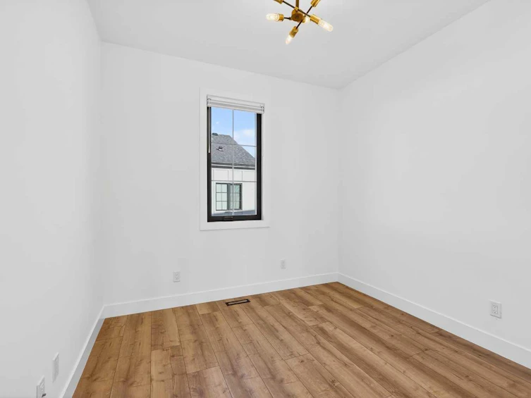 140 Discovery Drive SW, Calgary, AB, T3H 4N7 - 37