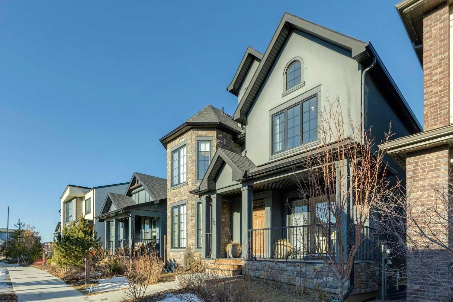 16 Treeline Lane SW, Calgary, AB, T2Y 0S2