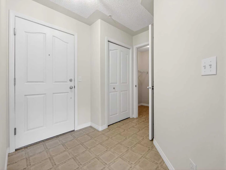 212-369 Rocky Vista Park NW, Calgary, AB, T3G 5K7 - 4