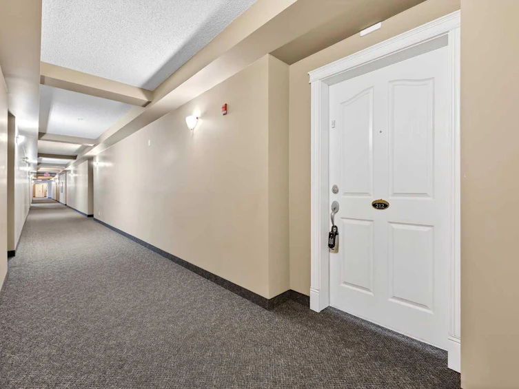 212-369 Rocky Vista Park NW, Calgary, AB, T3G 5K7 - 3