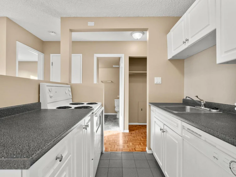 302-1626 14 Avenue SW, Calgary, AB, T3C 0W5 - 8