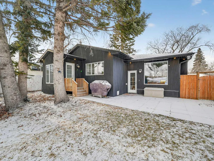 2720 41 Street SW, Calgary, AB, T3E 3K6 - 37