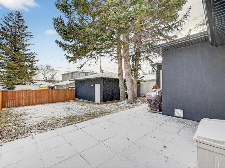 2720 41 Street SW, Calgary, AB, T3E 3K6 - 34