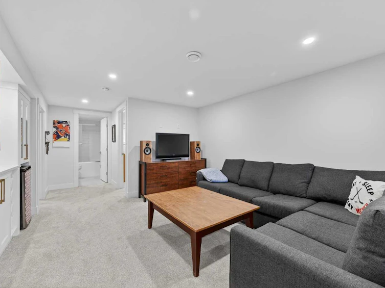2720 41 Street SW, Calgary, AB, T3E 3K6 - 27