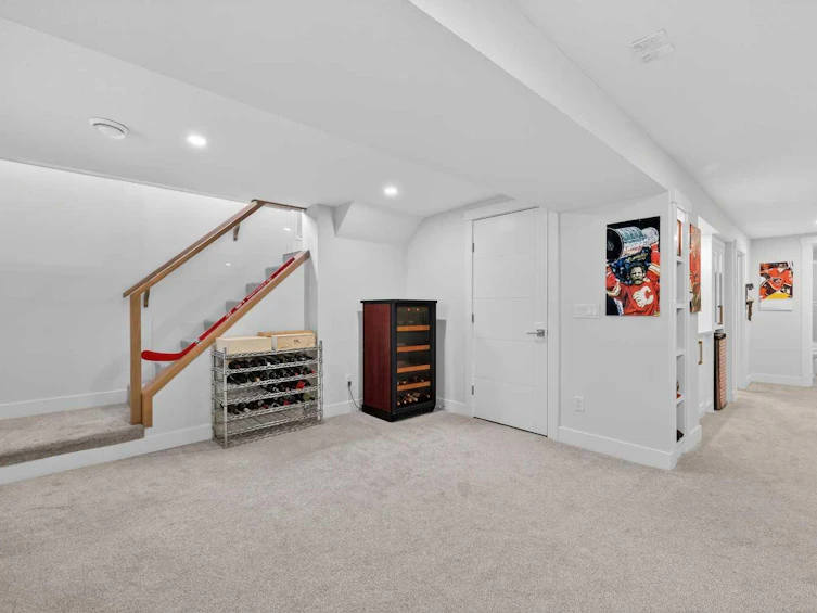 2720 41 Street SW, Calgary, AB, T3E 3K6 - 24