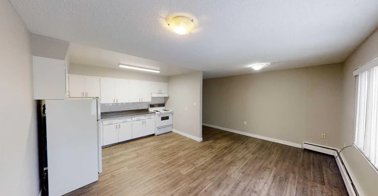202-9926 105 Avenue, Grande Prairie, AB, T8V 1G9 - 3