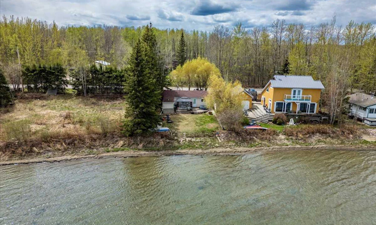 125 Poplar Bay