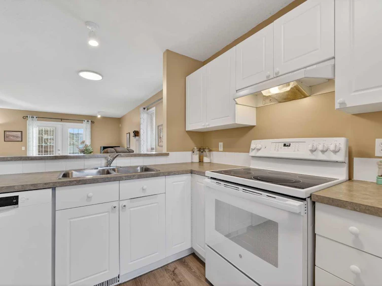 16-103 Fairways Drive NW, Airdrie, AB, T4B 2Y5 - 14