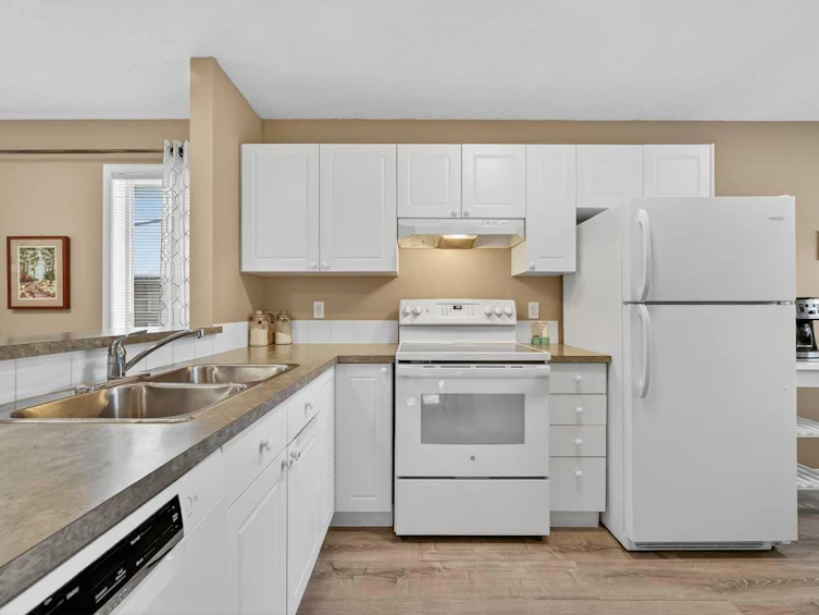 16-103 Fairways Drive NW, Airdrie, AB, T4B 2Y5 - 8
