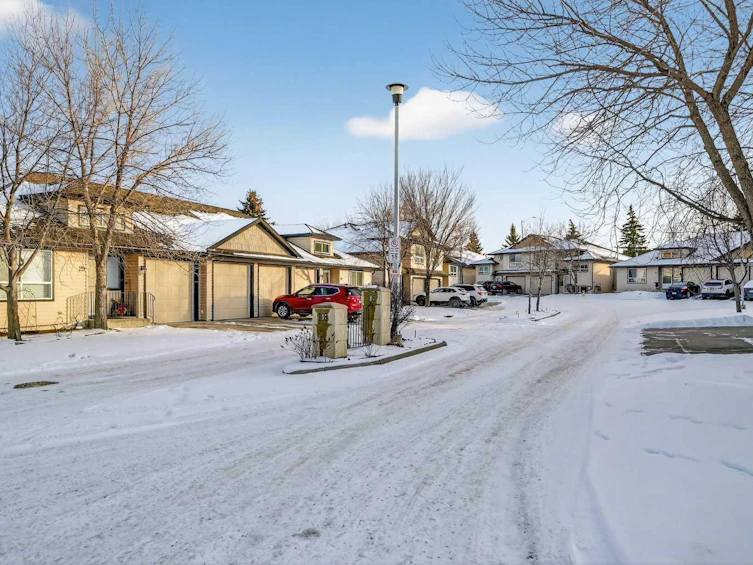 16-103 Fairways Drive NW, Airdrie, AB, T4B 2Y5 - 40