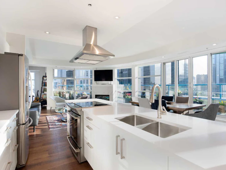 1005-205 Riverfront Avenue SW, Calgary, AB, T2P 5K4 - 5