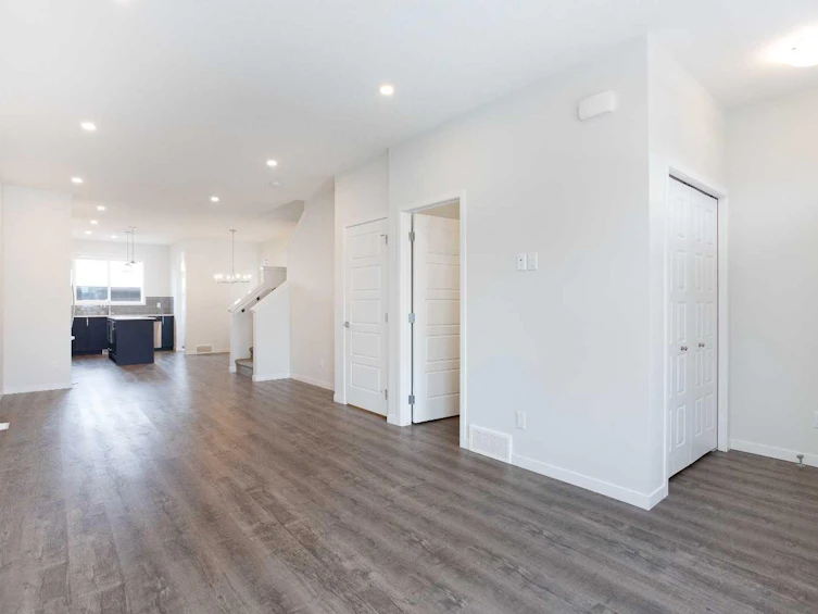 16 Creekstone Drive SW, Calgary, AB, T2X 4Z5 - 6