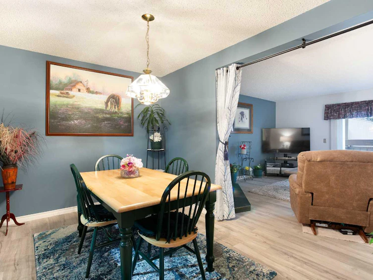 9-225 Berwick Drive NW, Calgary, AB, T3K 1R8 - 5