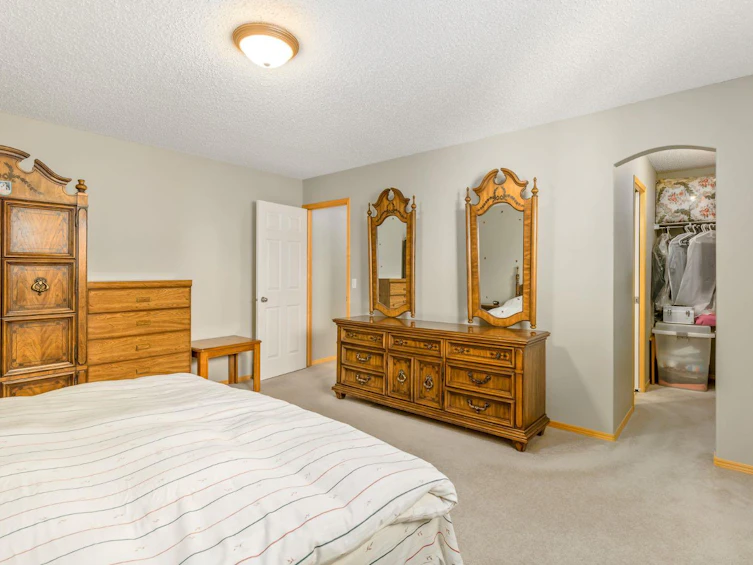 131 Panatella Close NW, Calgary, AB, T3K 6C9 - 17