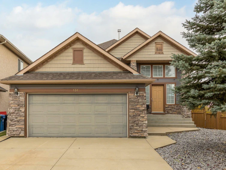 131 Panatella Close NW, Calgary, AB, T3K 6C9