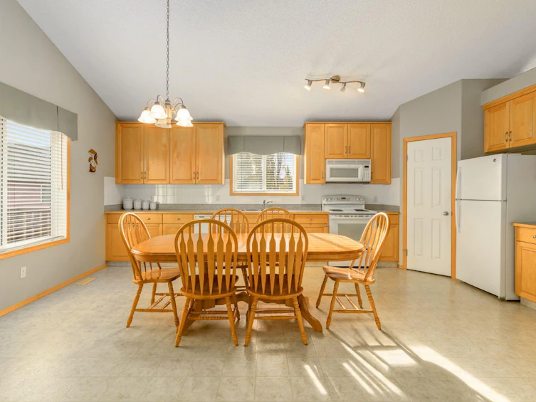 131 Panatella Close NW, Calgary, AB, T3K 6C9 - 8