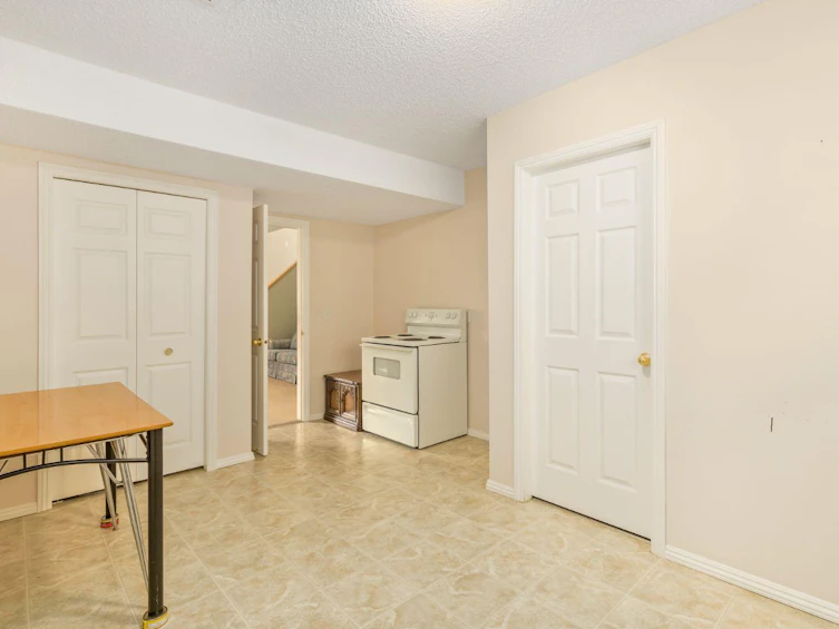 131 Panatella Close NW, Calgary, AB, T3K 6C9 - 24