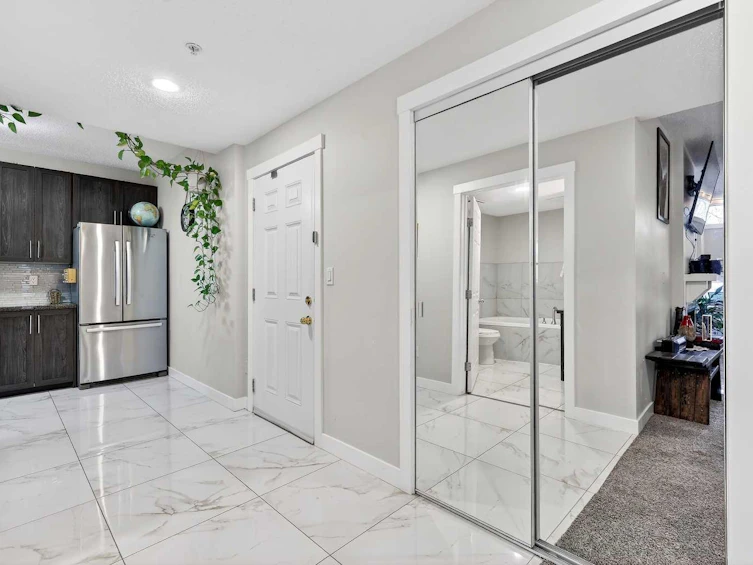 301-2316 17b Street SW, Calgary, AB, T2T 4S8 - 2