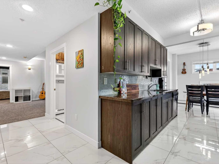 301-2316 17b Street SW, Calgary, AB, T2T 4S8 - 9